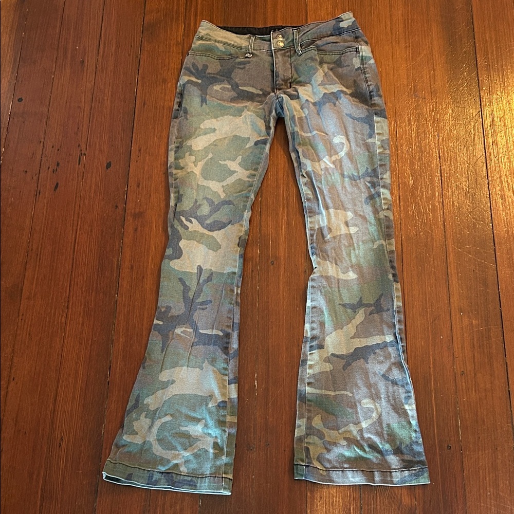 Camouflage Flare Pants Size 5